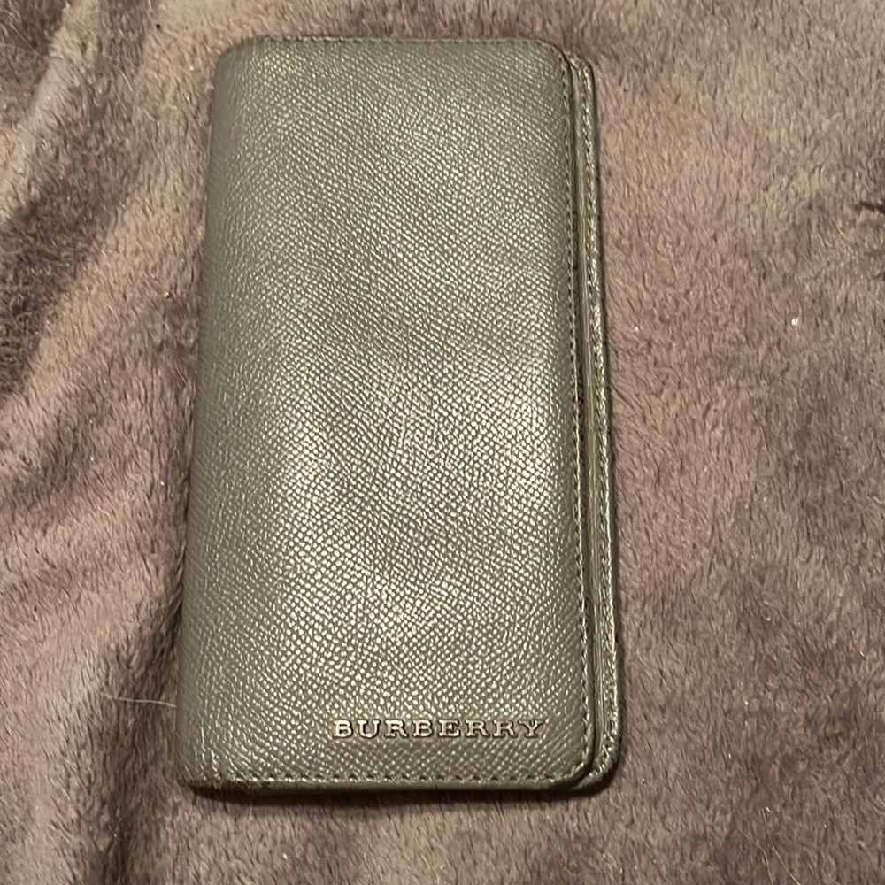 Burberry men's long wallet